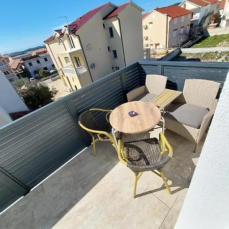 Apartmani Tropical Vodice Exterior photo